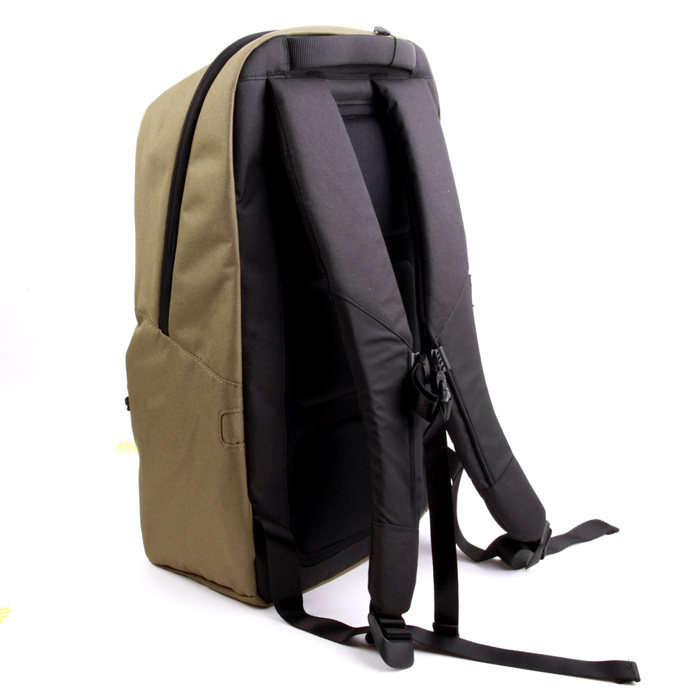 Incase Cargo Backpack Olive Black