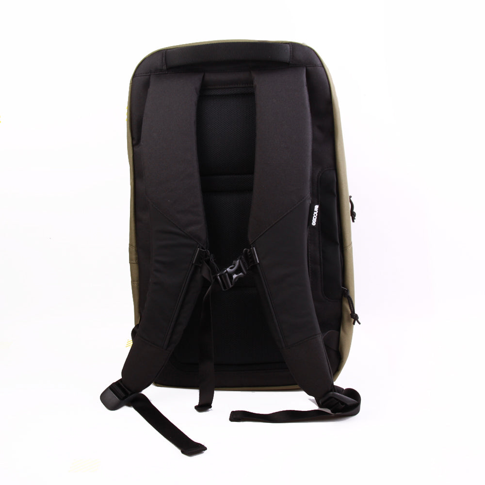 Incase Cargo Backpack Olive Black