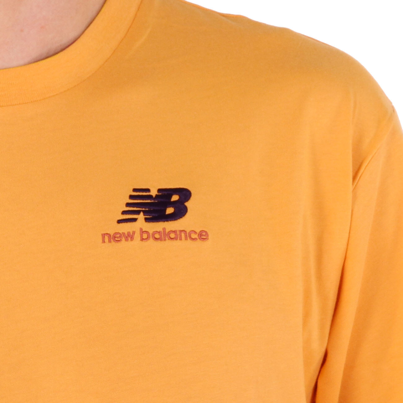 New Balance NB Essentials Embroidered T-Shirt Herren Aspen
