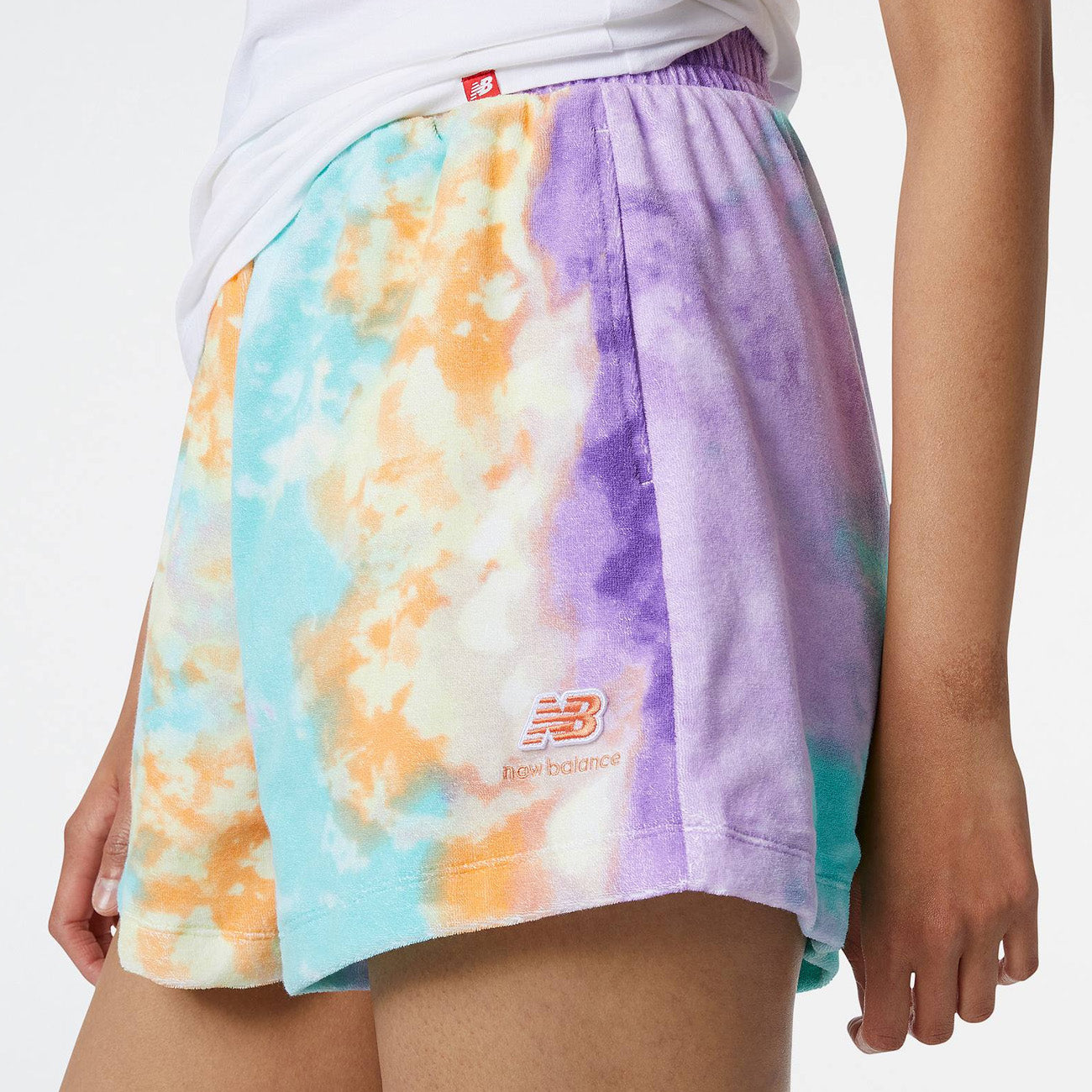 New Balance NB Essentials Endless Dayz Short Damen White Multicolor